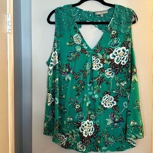 NWOT Daniel Rainn tank. Beautiful lace detail